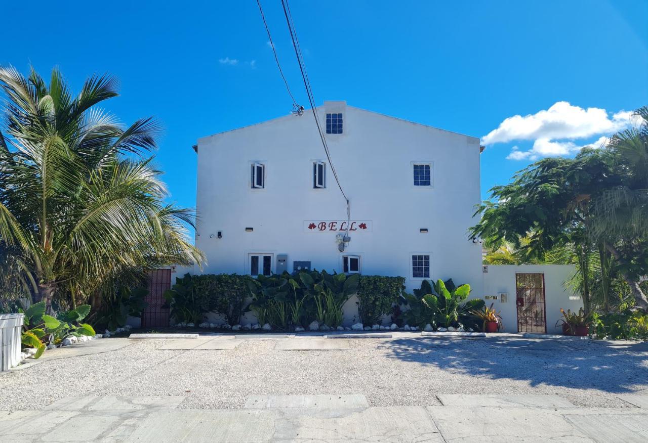 Bell At The Airport Suites Adults Only - Free Airport Transportation Nassau Esterno foto