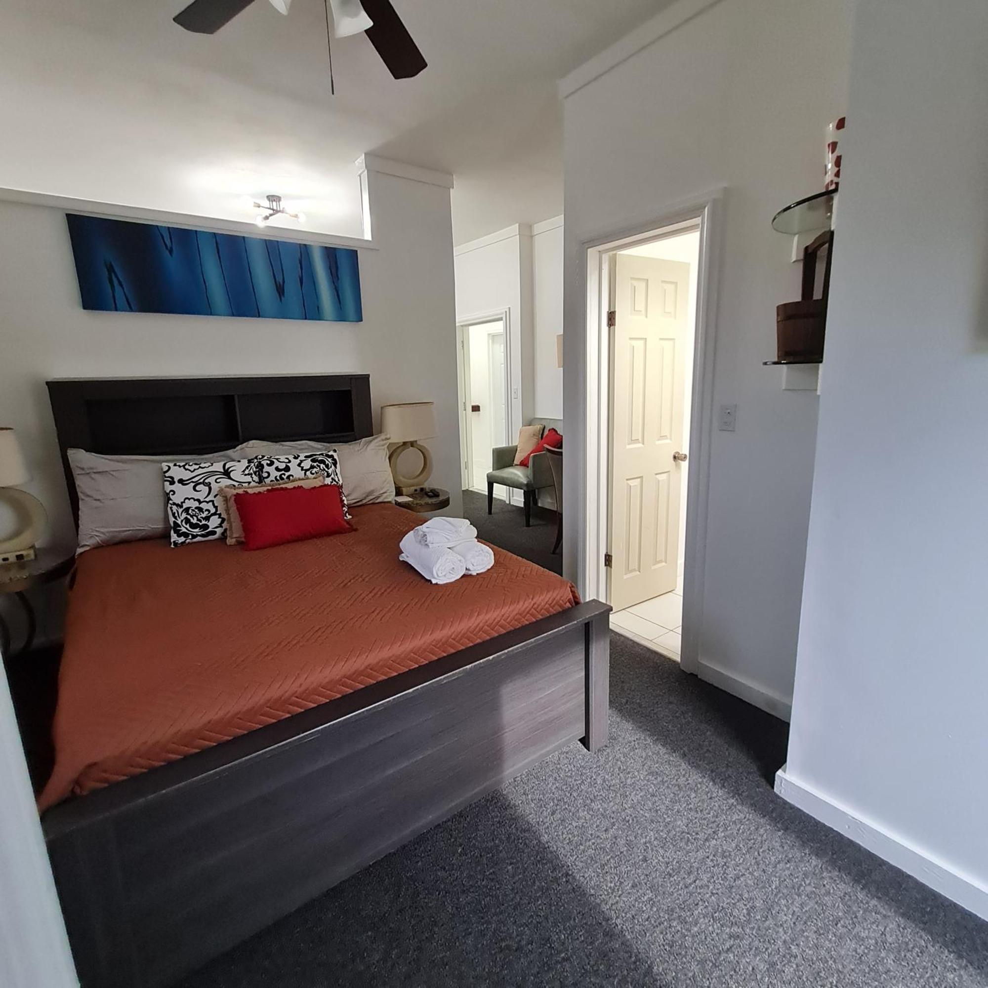 Bell At The Airport Suites Adults Only - Free Airport Transportation Nassau Esterno foto