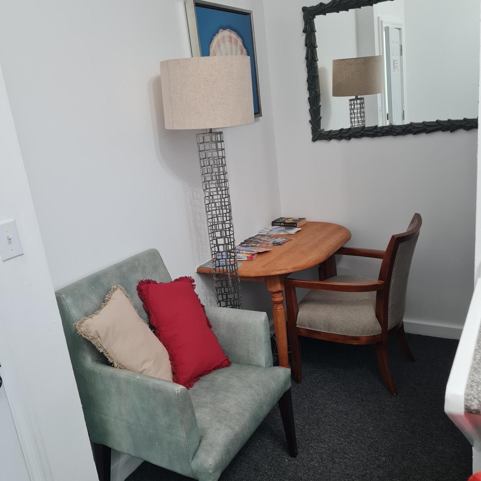 Bell At The Airport Suites Adults Only - Free Airport Transportation Nassau Esterno foto