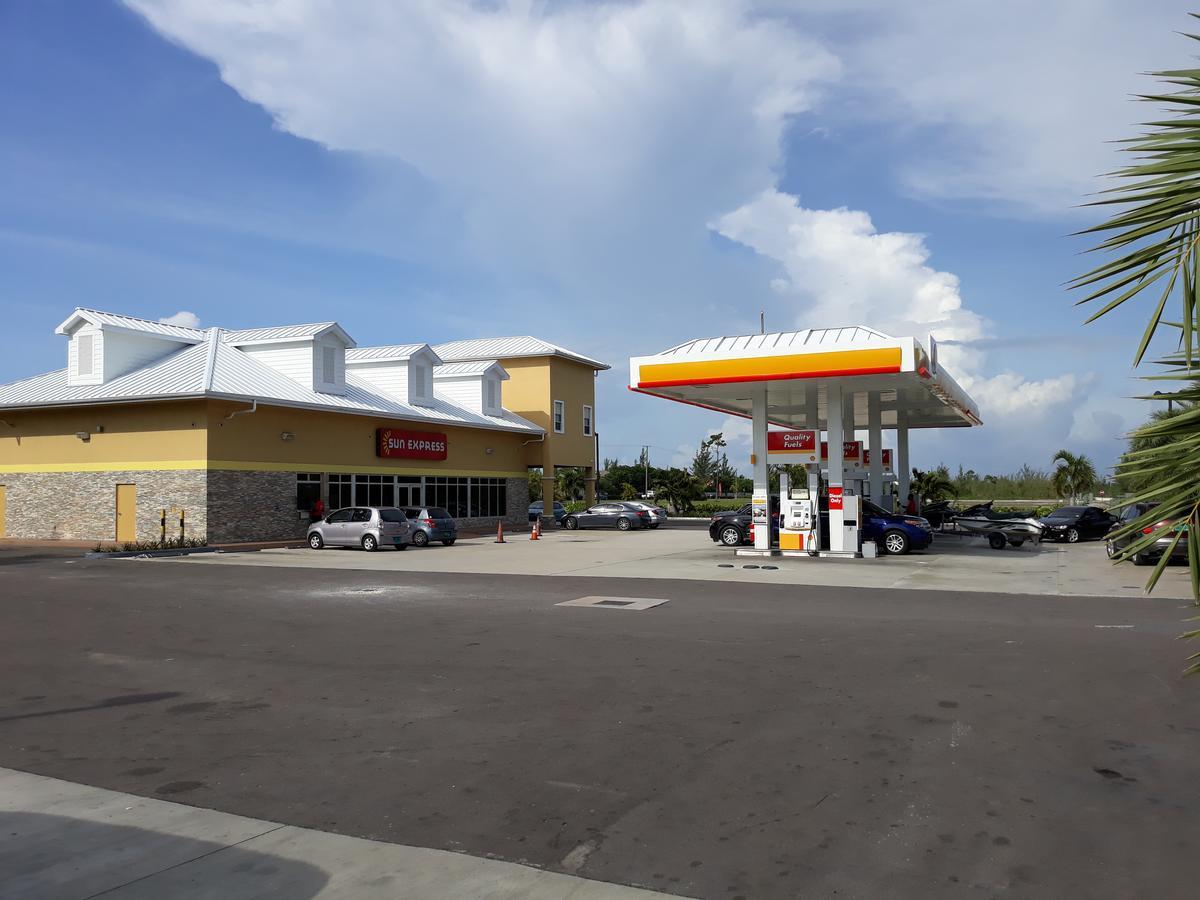 Bell At The Airport Suites Adults Only - Free Airport Transportation Nassau Esterno foto
