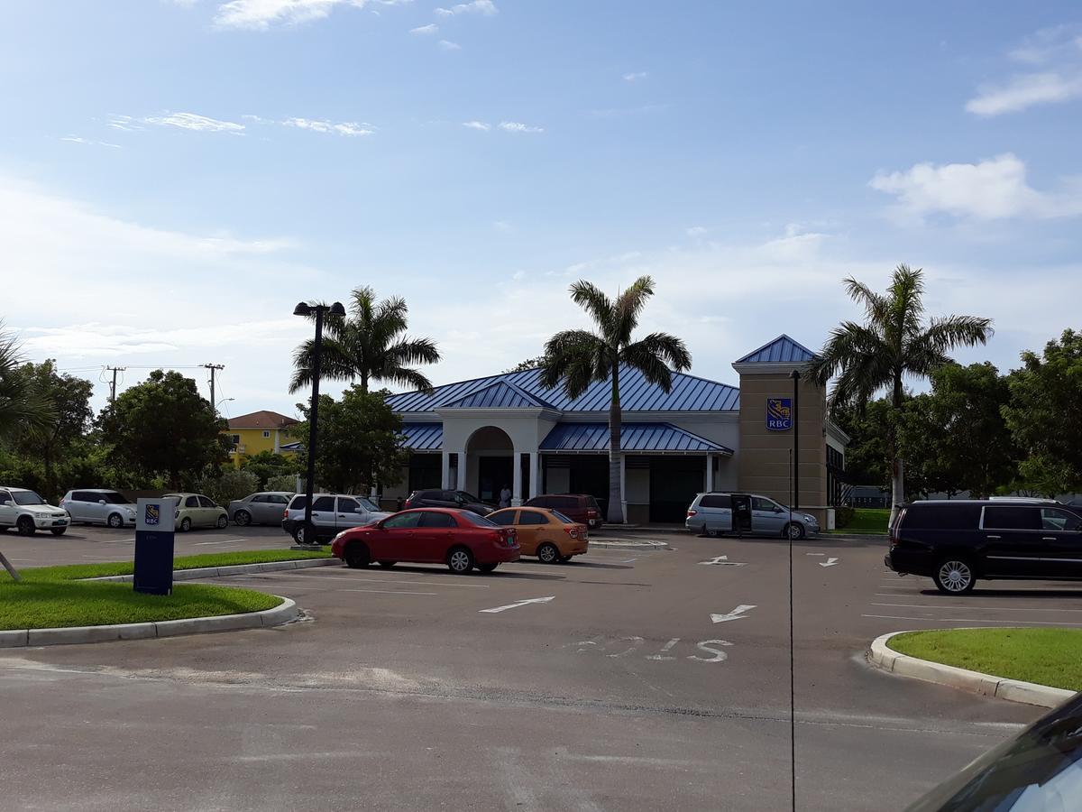 Bell At The Airport Suites Adults Only - Free Airport Transportation Nassau Esterno foto
