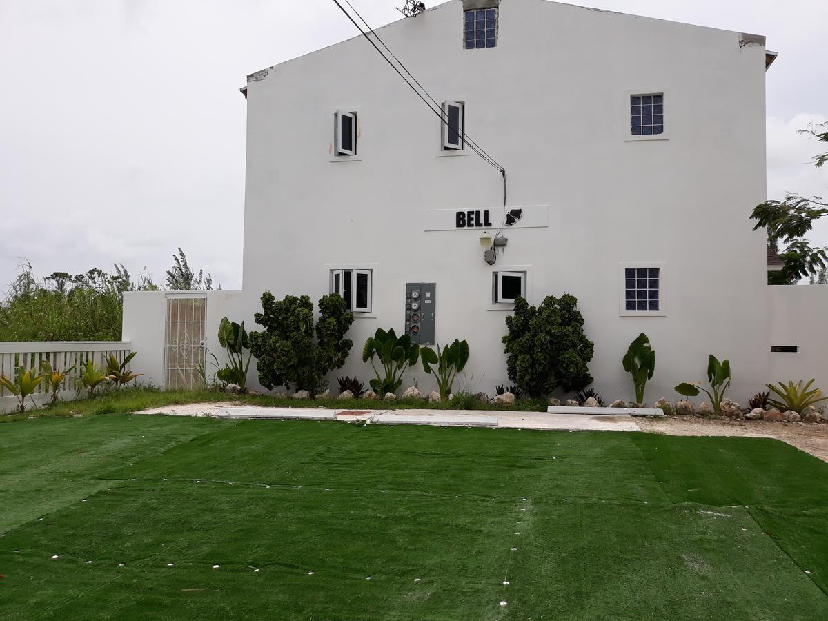 Bell At The Airport Suites Adults Only - Free Airport Transportation Nassau Esterno foto